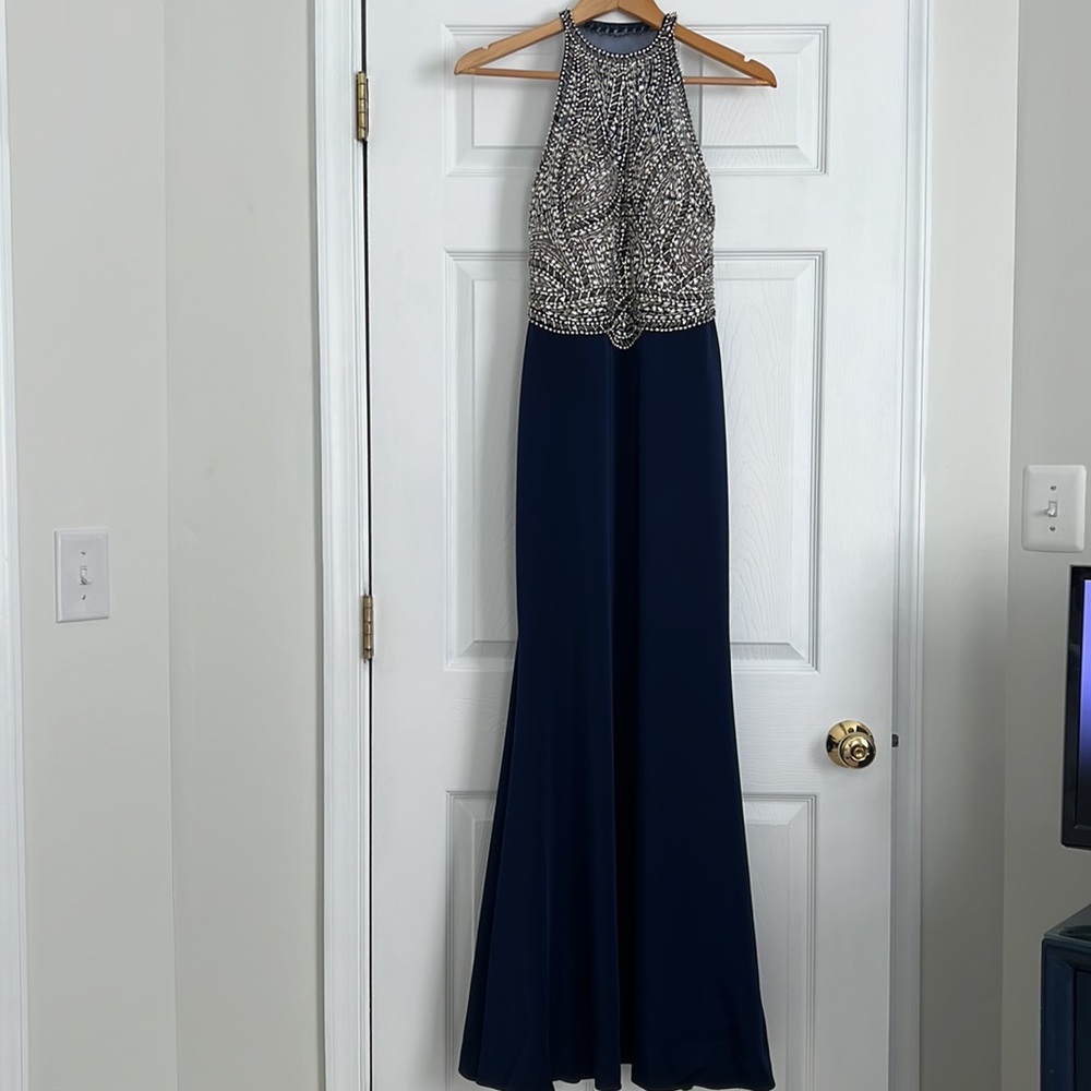 Formal Gown - Picture 2 of 5
